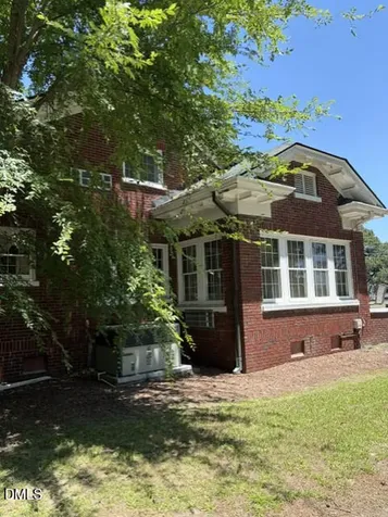 1202 E Cumberland Street Dunn NC 28334
