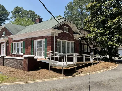 1202 E Cumberland Street Dunn NC 28334
