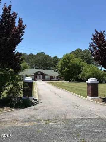 1202 E Cumberland Street Dunn NC 28334