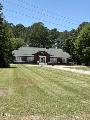 1202 E Cumberland Street Dunn NC 28334