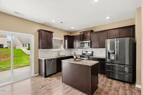 480 N Great White Way Clayton NC 27527