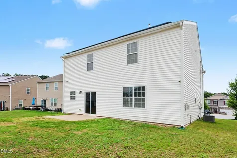 480 N Great White Way Clayton NC 27527