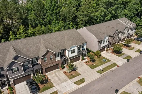 1882 Blue Jay Point Apex NC 27502