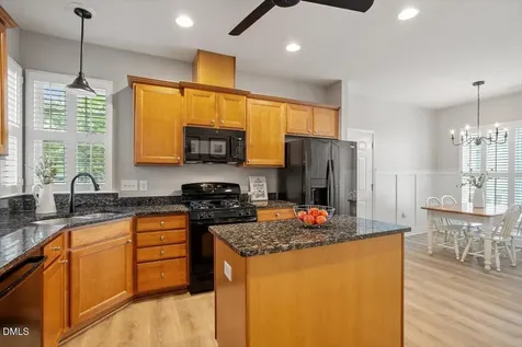527 Tomkins Loop Cary NC 27519