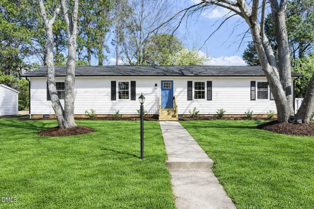8 Bair Circle Durham NC 27704