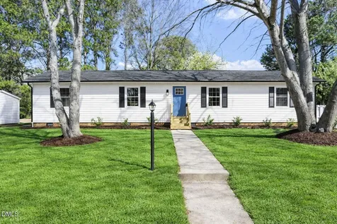 8 Bair Circle Durham NC 27704