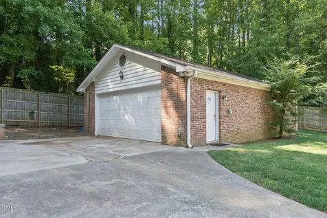 2103 W Marilyn Circle Cary NC 27513