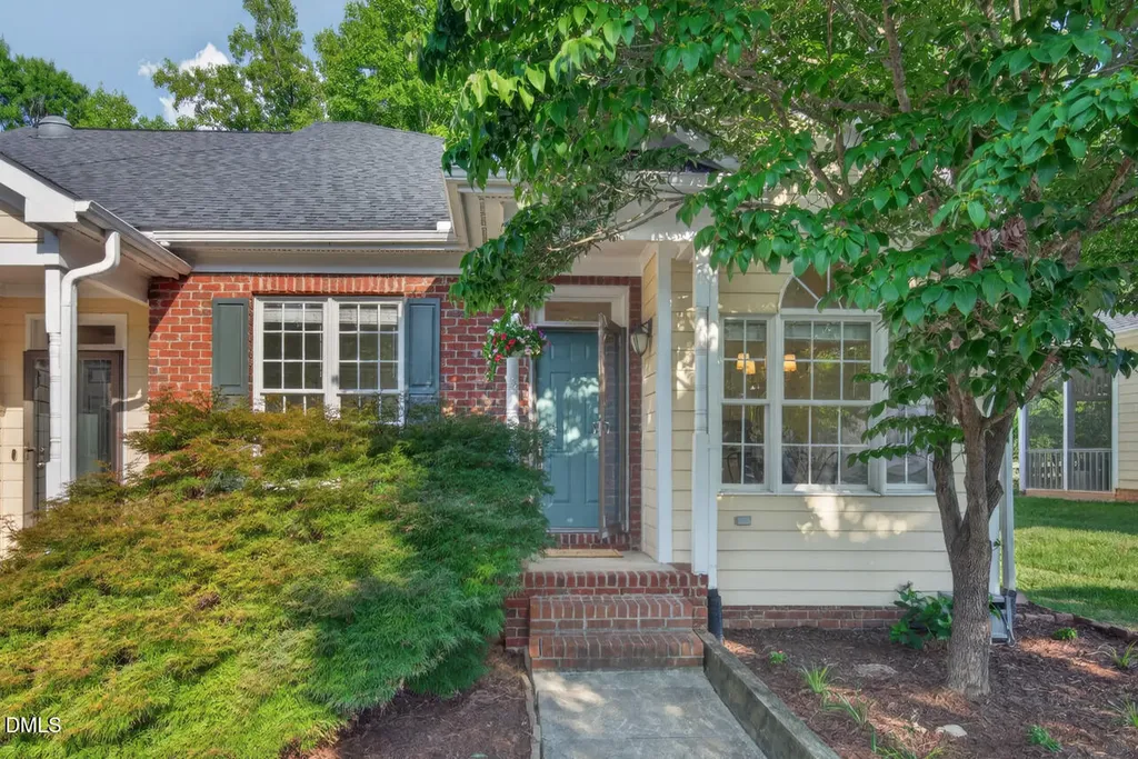 806 Carved Oak Drive Durham NC 27707