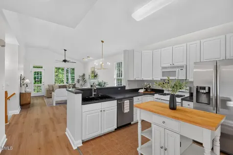 806 Carved Oak Drive Durham NC 27707