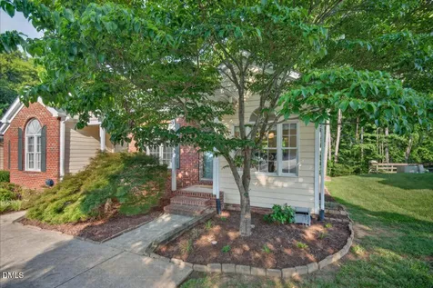 806 Carved Oak Drive Durham NC 27707
