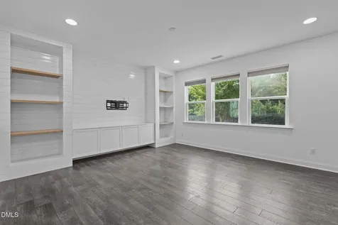209 S Harrison Place Lane Fuquay Varina NC 27526