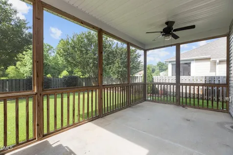 209 S Harrison Place Lane Fuquay Varina NC 27526