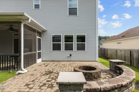 209 S Harrison Place Lane Fuquay Varina NC 27526