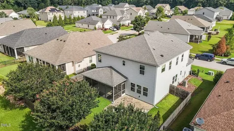 209 S Harrison Place Lane Fuquay Varina NC 27526