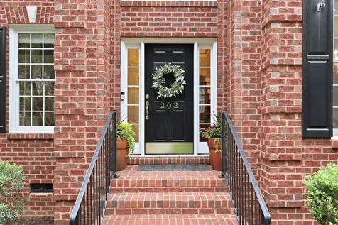 202 Briardale Avenue Cary NC 27519