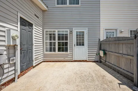 329 Commons Drive Holly Springs NC 27540