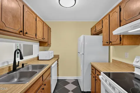 3425 Mill Run Raleigh NC 27612