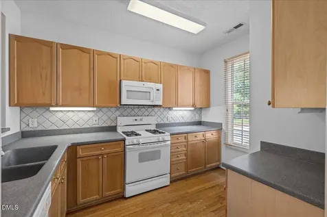7647 Astoria Place Raleigh NC 27612