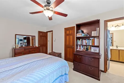5433 Pine Top Circle Raleigh NC 27612