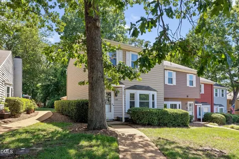 5433 Pine Top Circle Raleigh NC 27612