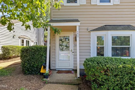 5433 Pine Top Circle Raleigh NC 27612