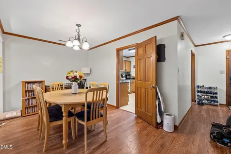 5433 Pine Top Circle Raleigh NC 27612