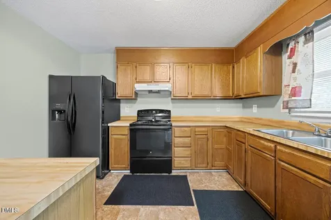 5005 Whisper Court Raleigh NC 27616