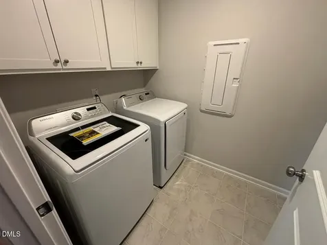 2460 E Hutch Lane Apex NC 27523