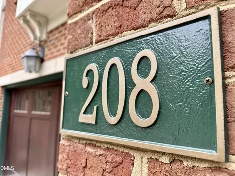 208 Old Franklin Grove Drive Chapel Hill NC 27514