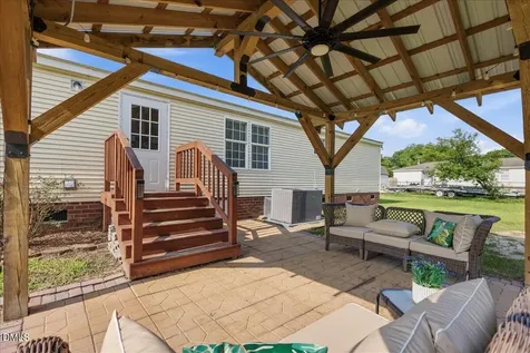 102 Clifton Ridge Drive Pikeville NC 27863