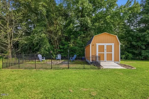 102 Clifton Ridge Drive Pikeville NC 27863