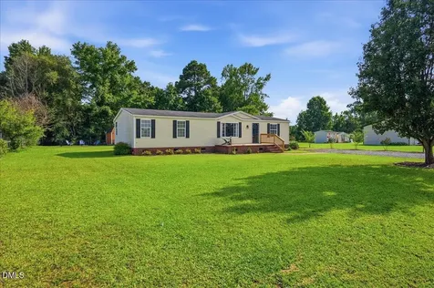 102 Clifton Ridge Drive Pikeville NC 27863