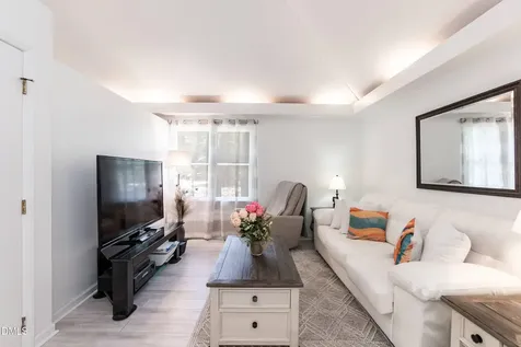 3263 Mill Run Raleigh NC 27612