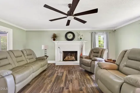 2900 Meadowview Court Apex NC 27539