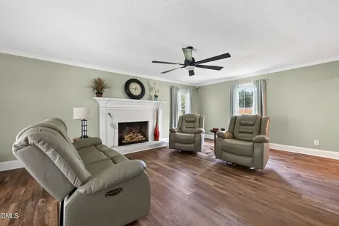 2900 Meadowview Court Apex NC 27539