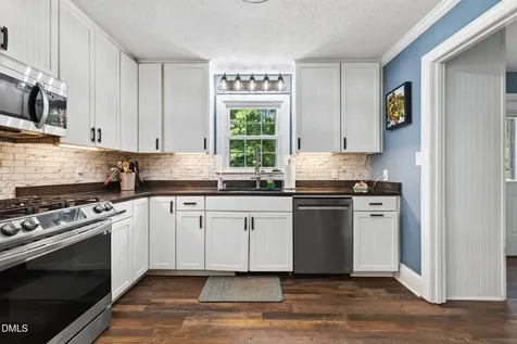 2900 Meadowview Court Apex NC 27539