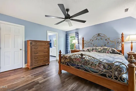 2900 Meadowview Court Apex NC 27539
