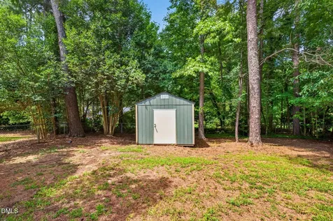 2900 Meadowview Court Apex NC 27539