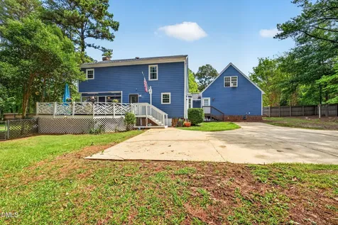 2900 Meadowview Court Apex NC 27539