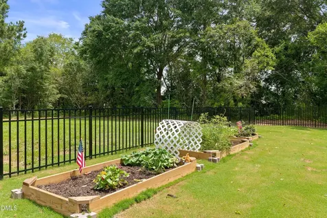 137 Shadybrook Drive Benson NC 27504