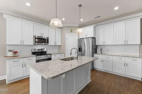 137 Shadybrook Drive Benson NC 27504