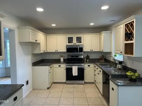 810 Northampton Drive Cary NC 27513