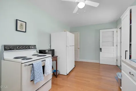 384 Snow Hill Street Ayden NC 28513