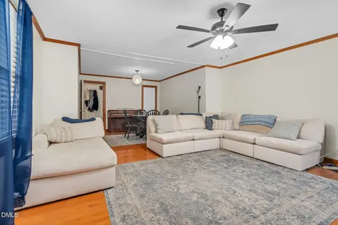 384 Snow Hill Street Ayden NC 28513