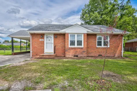 384 Snow Hill Street Ayden NC 28513