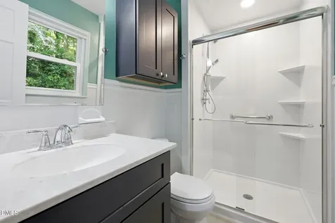 409 Oakridge Road Cary NC 27511