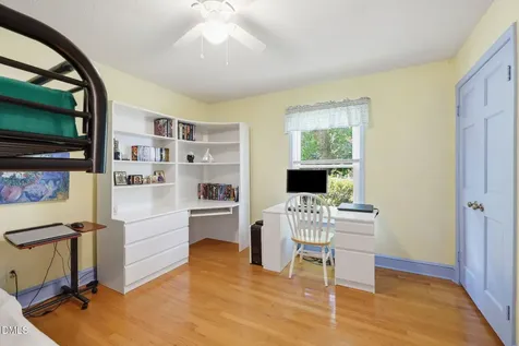 409 Oakridge Road Cary NC 27511