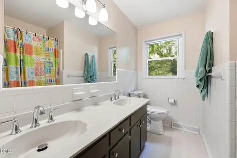 409 Oakridge Road Cary NC 27511