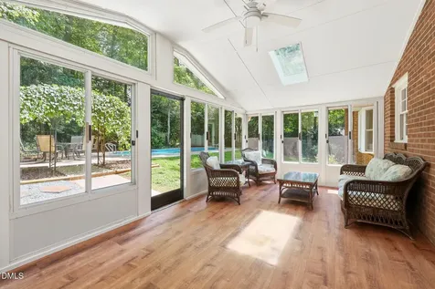 409 Oakridge Road Cary NC 27511