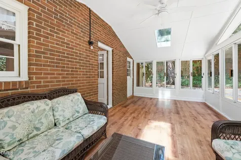409 Oakridge Road Cary NC 27511